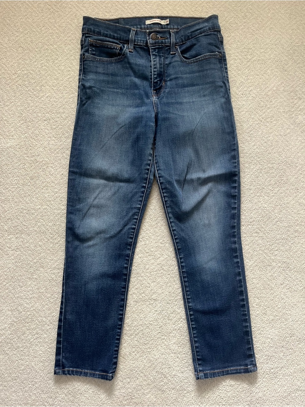 Levi’s Slimming Skinny Jeans in Dark Wash